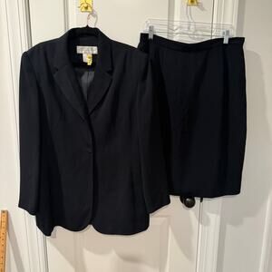 Larry Levine Classic 16 Black Blazer jacket Skirt Suit Set